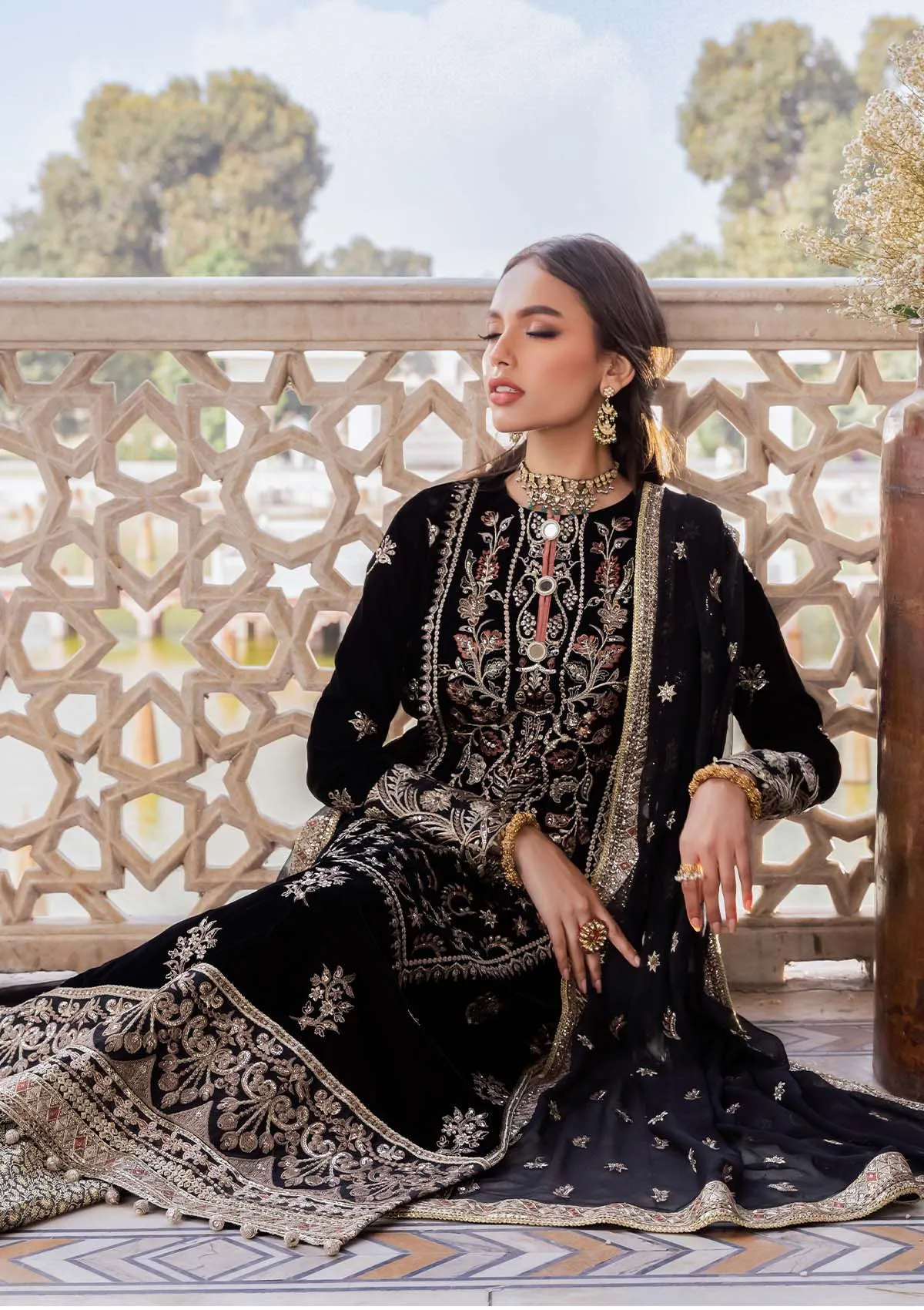 BAAGH - LOOK 02 | AIK Atelier Baagh Unstitched Velvet Winter Collection 2022 | Unstitched Embroidered Velvet Suits