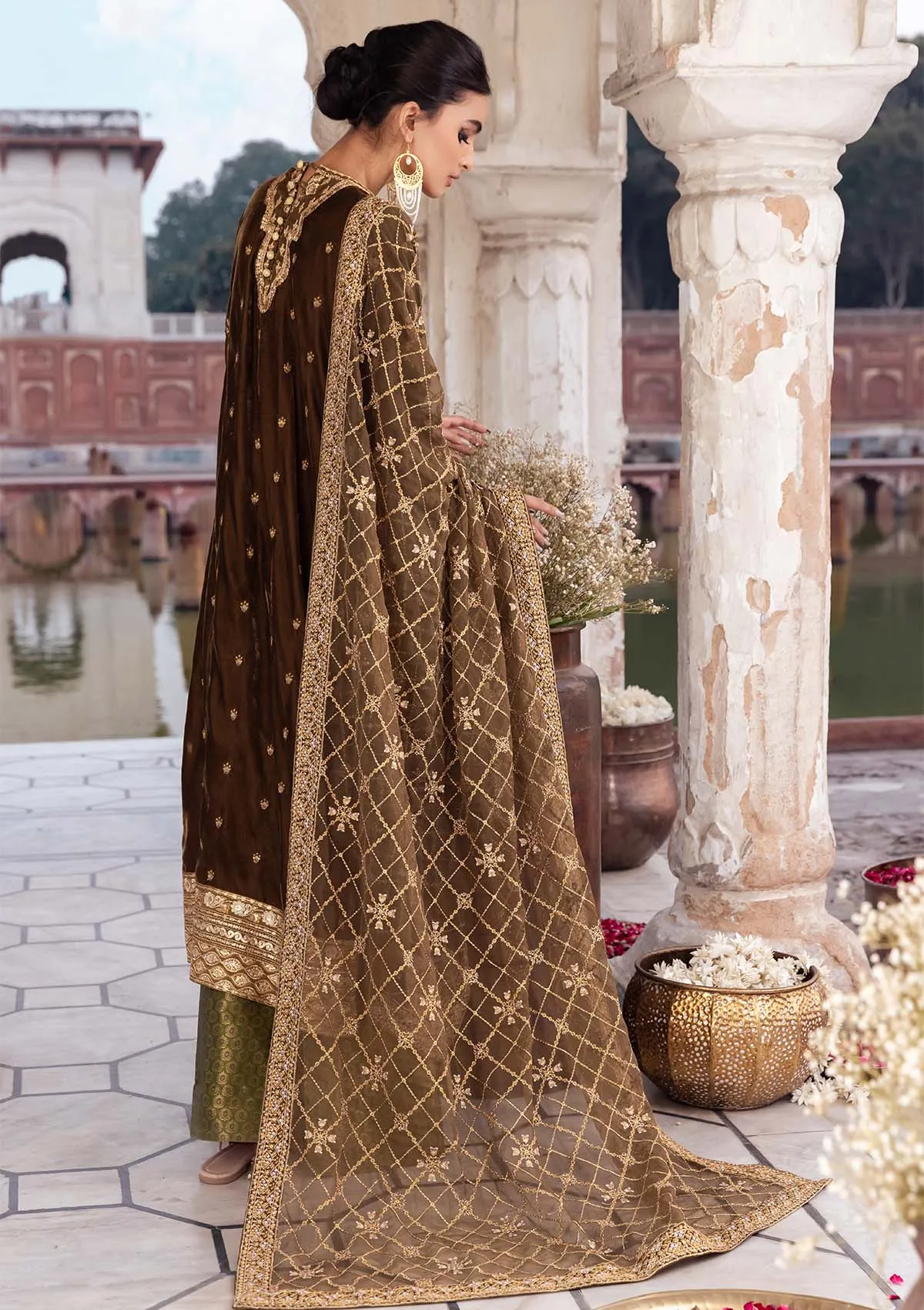 BAAGH - LOOK 10 | AIK Atelier Baagh Unstitched Velvet Winter Collection 2022 | Unstitched Embroidered Velvet Suits