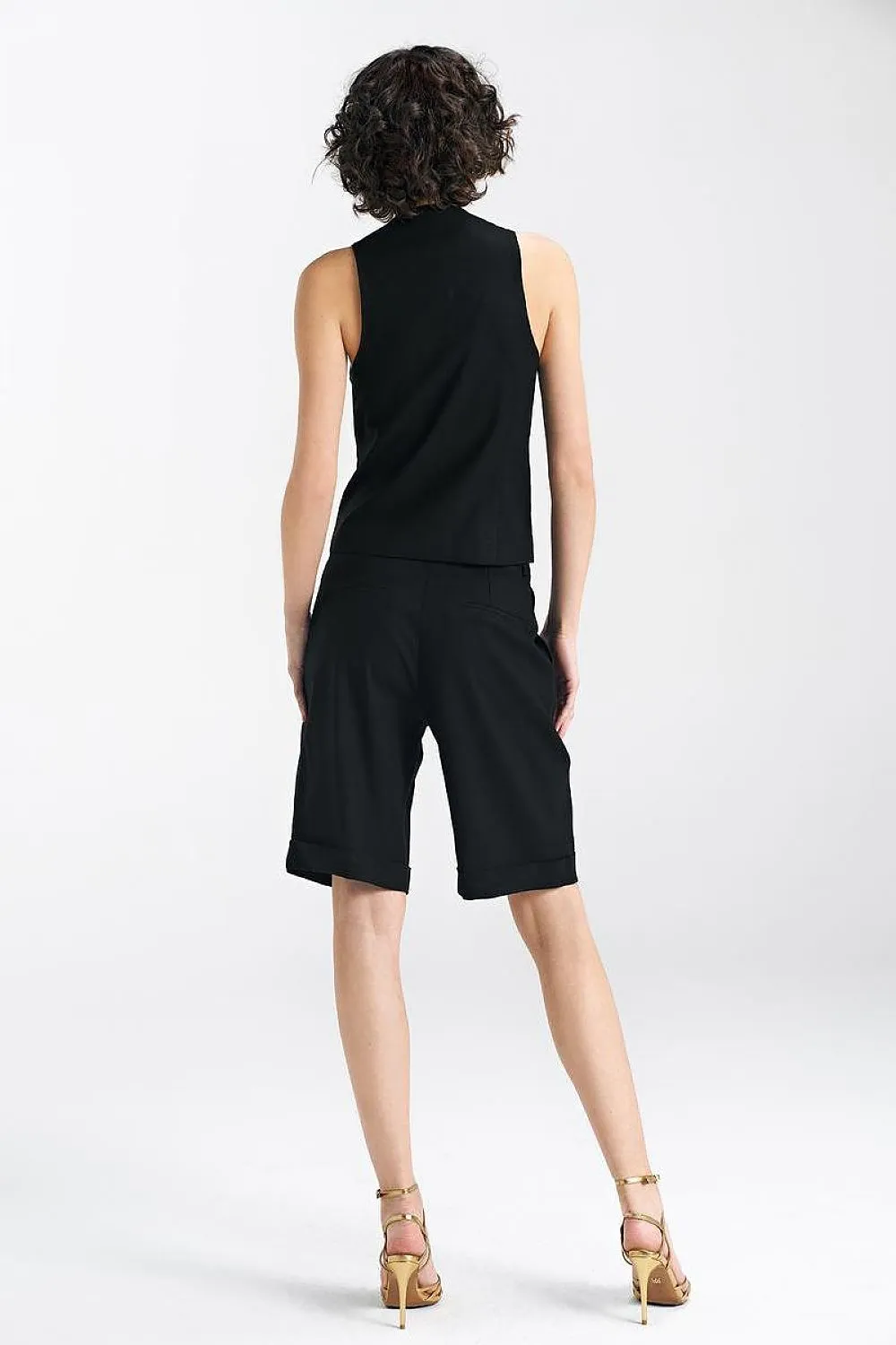 Classic Button-Up Vest Elegance