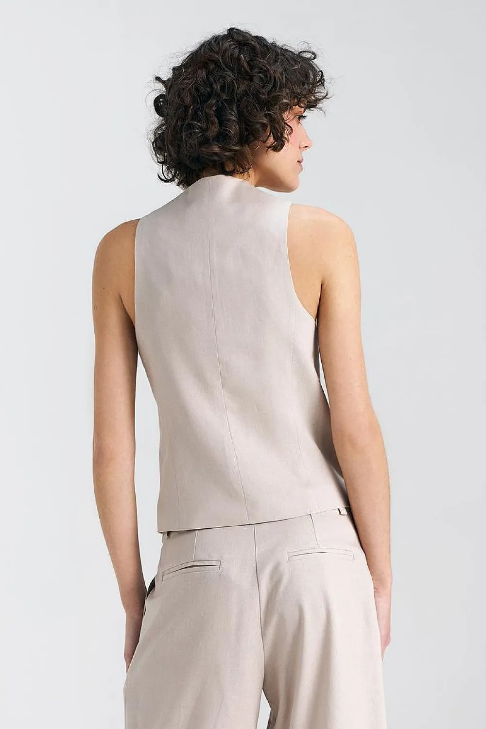 Classic Button-Up Vest Elegance