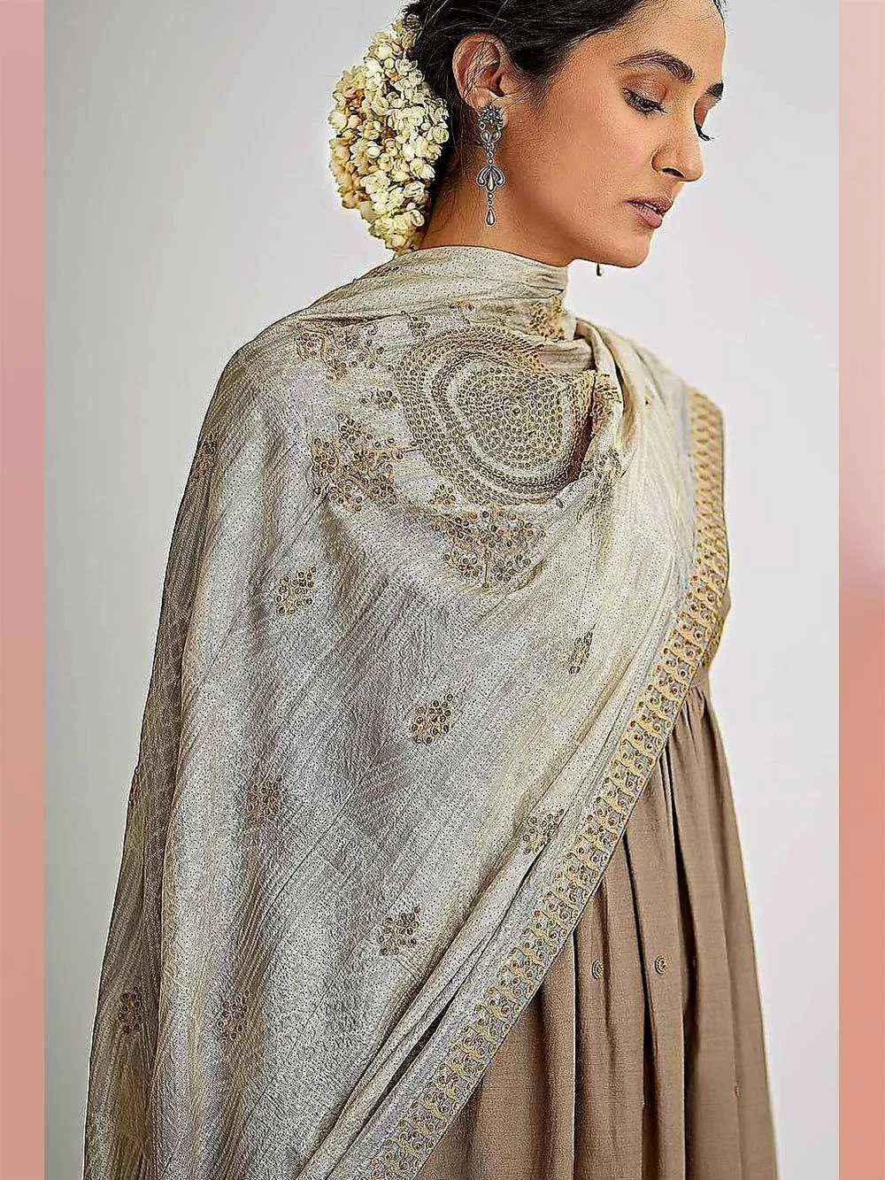 Dhruv Singh   I   kurta-pants-odhana-set-of-3-grey-calf-length-hand-embroidered-kurta-with-grey-dotted-pants-grey-and-beige-shibori-hand-embroidered-odhana