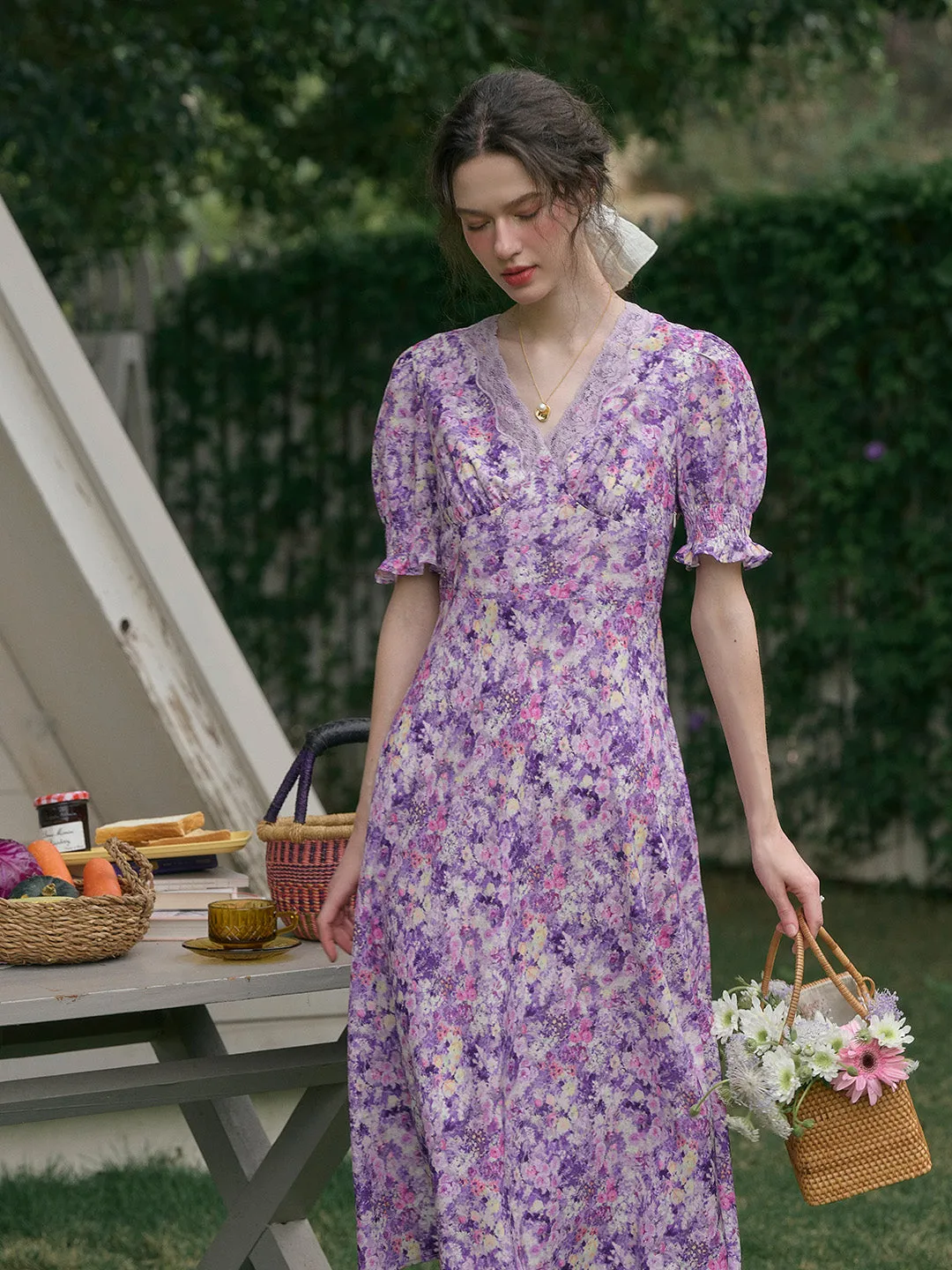 【Final Sale】Stormi Charming V-neck Lace Trimmed Floral Print Dress - Beige