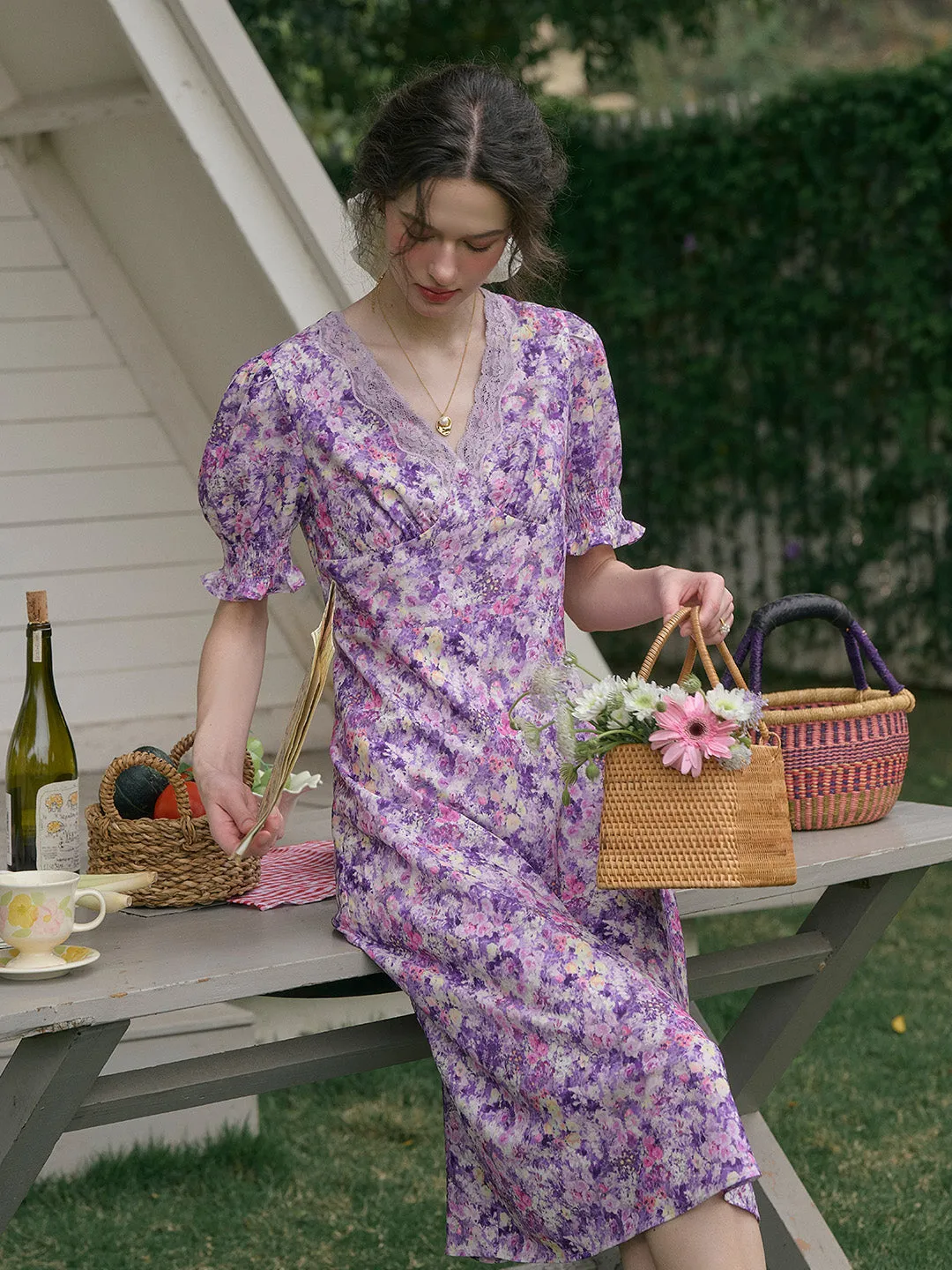 【Final Sale】Stormi Charming V-neck Lace Trimmed Floral Print Dress - Beige