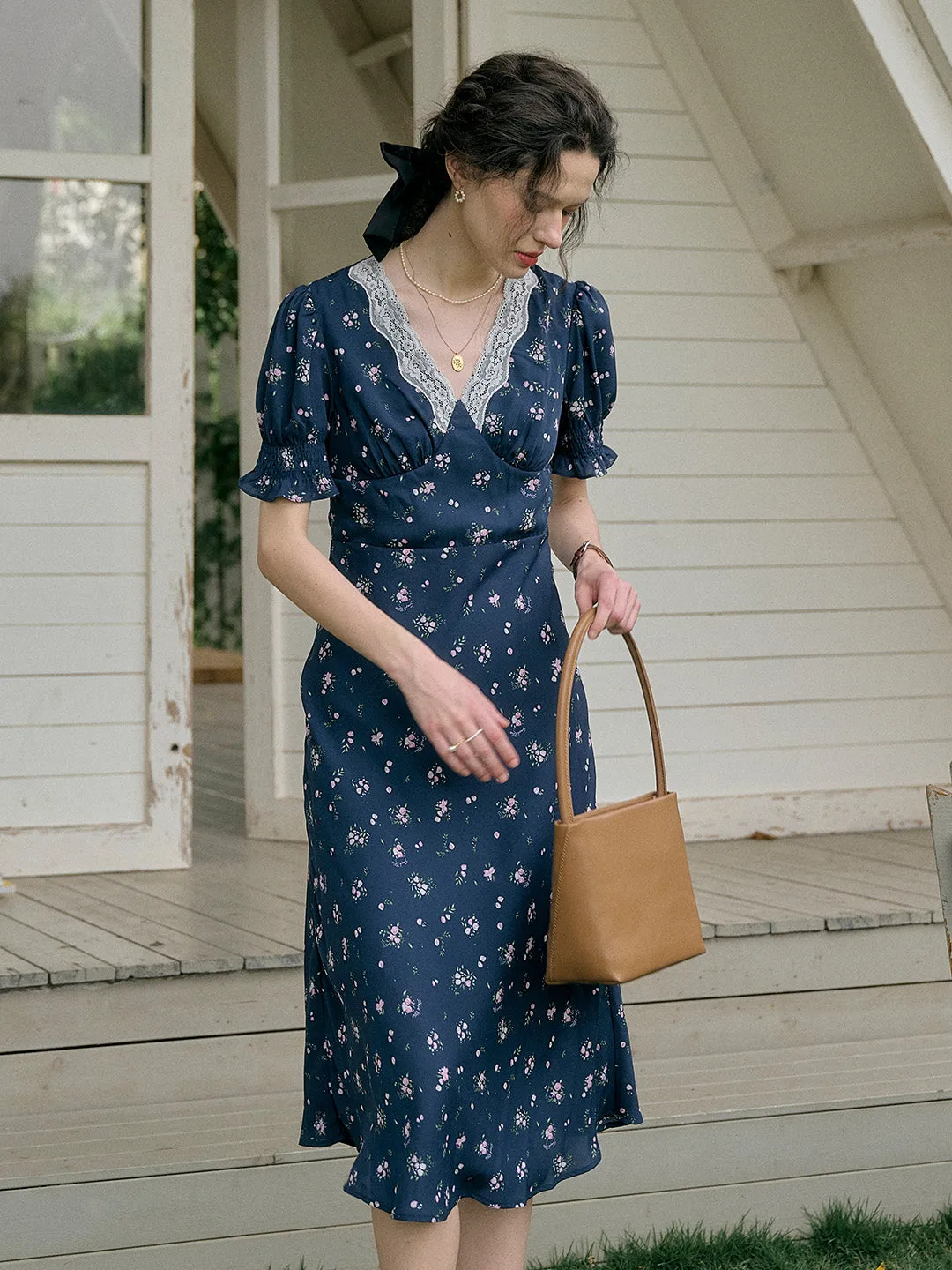 【Final Sale】Stormi Charming V-neck Lace Trimmed Floral Print Dress - Beige