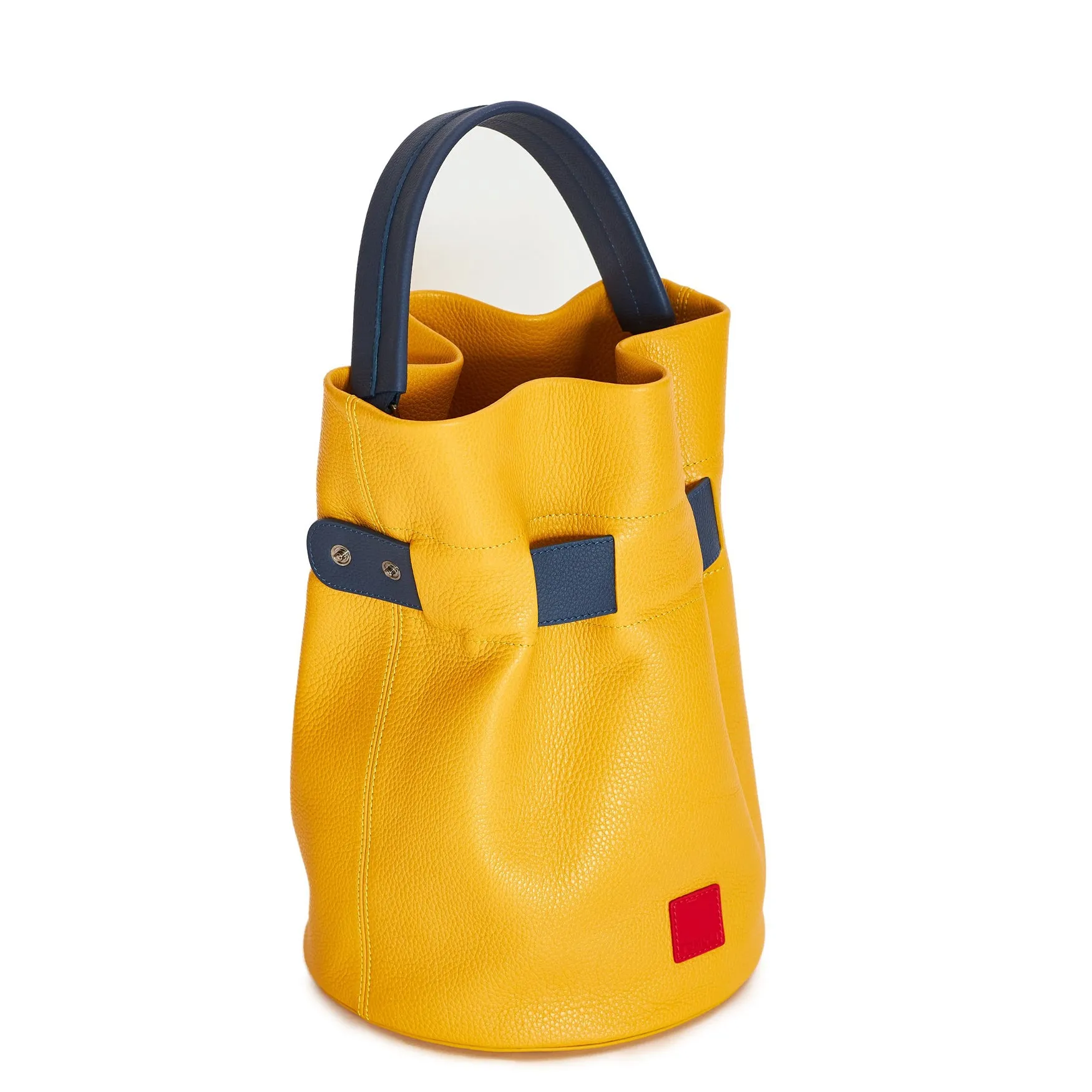 la bourse belted leather bucket bag - shady maize
