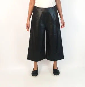 Leonard St faux leather wide leg cropped pants size 10