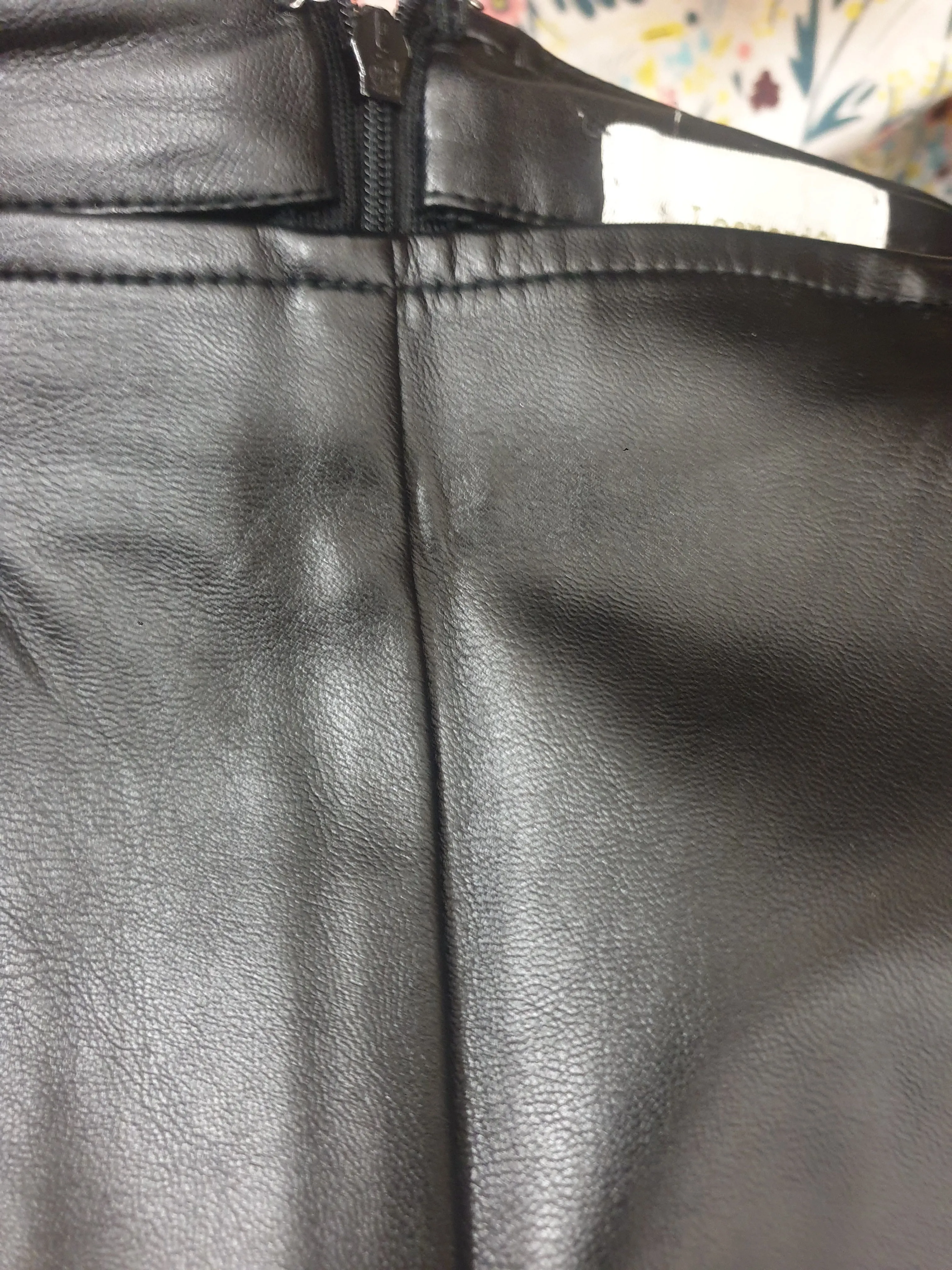 Leonard St faux leather wide leg cropped pants size 10
