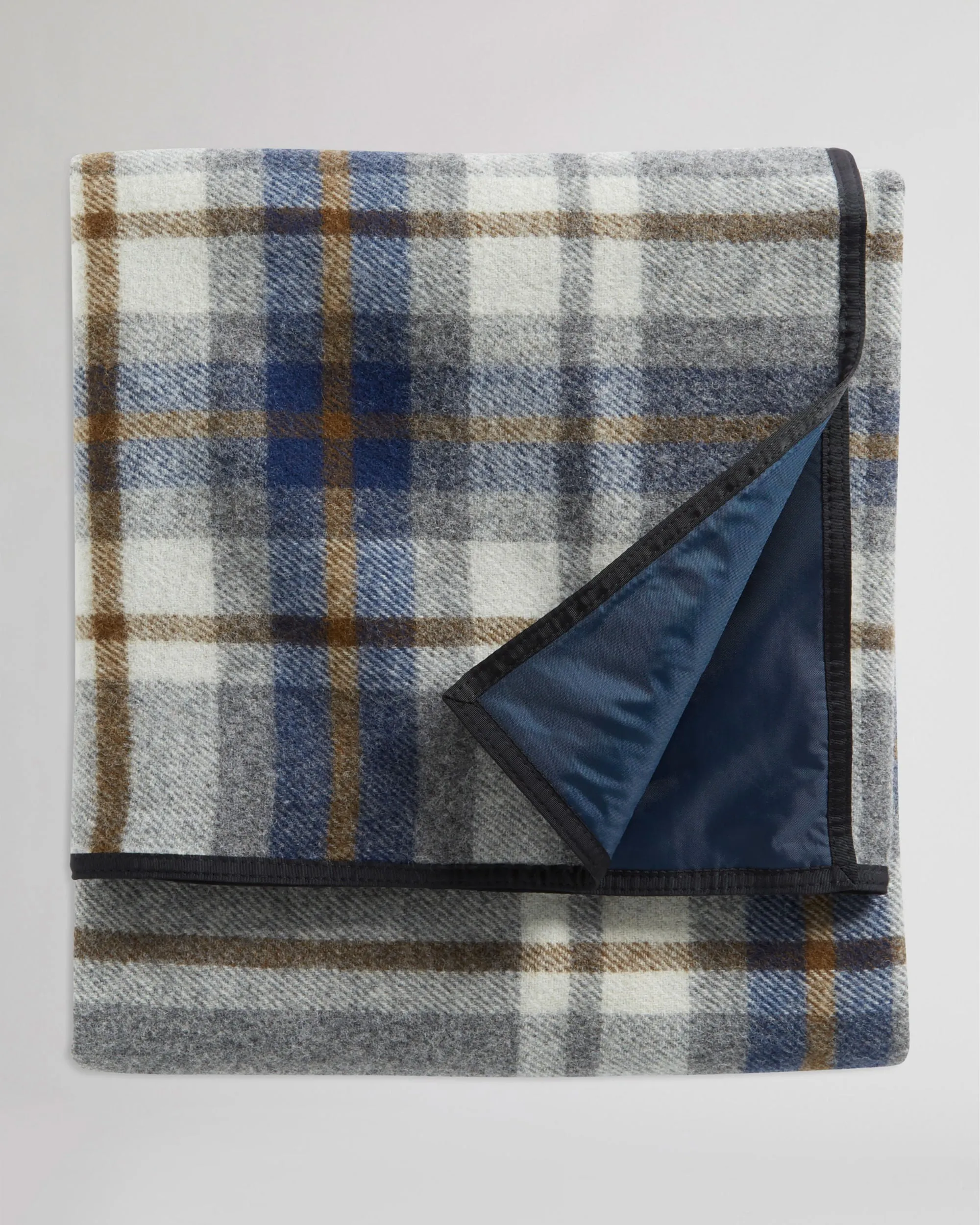 Nylon Backed Roll-Up Blanket