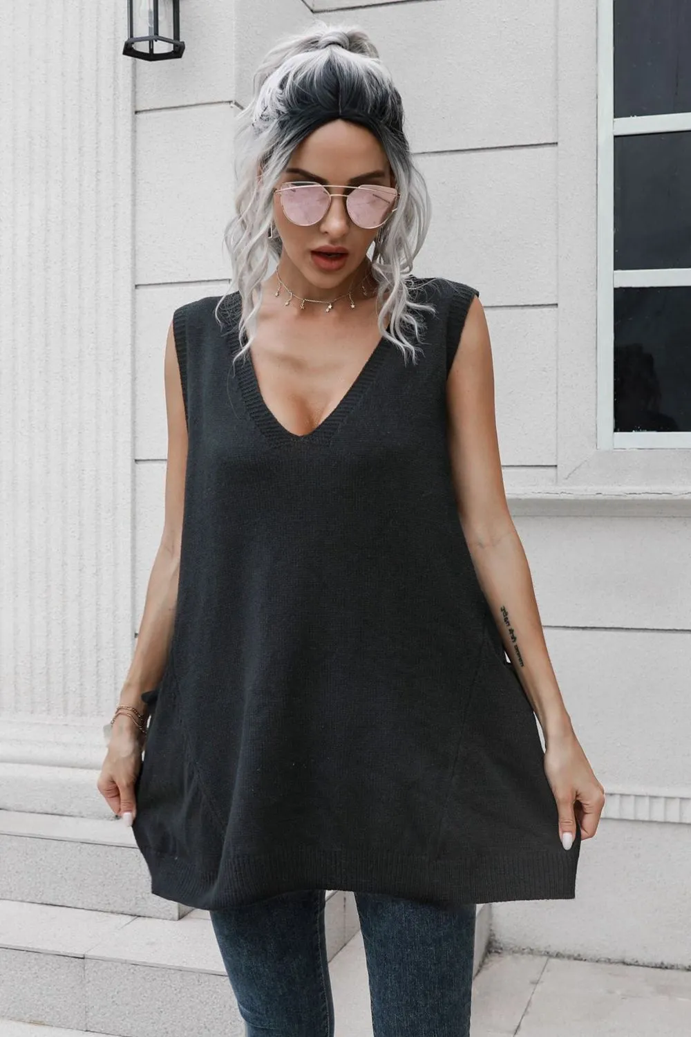 Valencia V-Neck Sleeveless Sweater Vest with Pocket