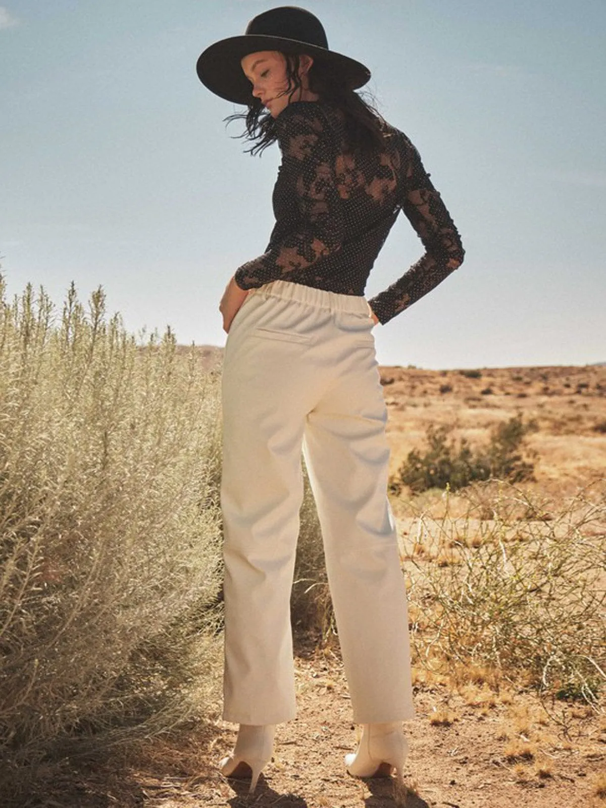 WOMEN'S BUTTON CLOSURE PU PLEATHER WIDE LEG PANTS